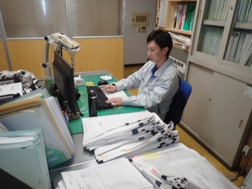 (14期生)三島さんイメージ (14期生)三島さんイメージ